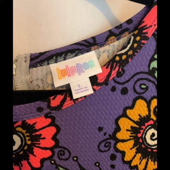 LuLaRoe Amelia - Picture 2 of 2